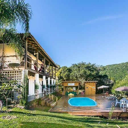Pousada Guarda Beach House Гуарда-ду-Ембау Екстер'єр фото