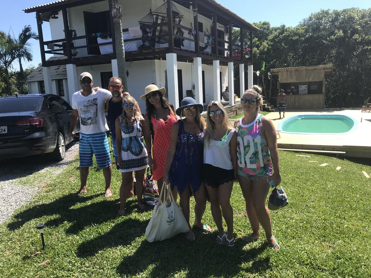 Pousada Guarda Beach House Гуарда-ду-Ембау Екстер'єр фото