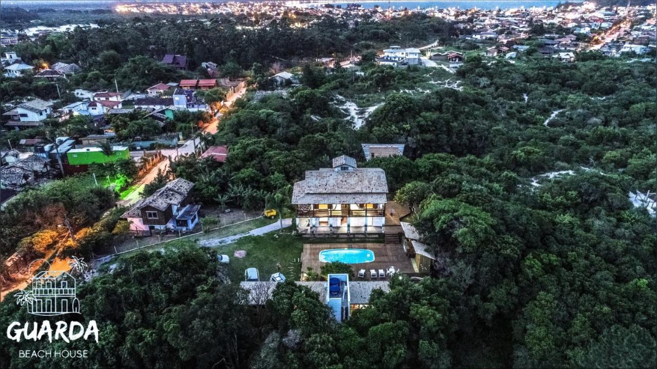 Pousada Guarda Beach House Гуарда-ду-Ембау Екстер'єр фото
