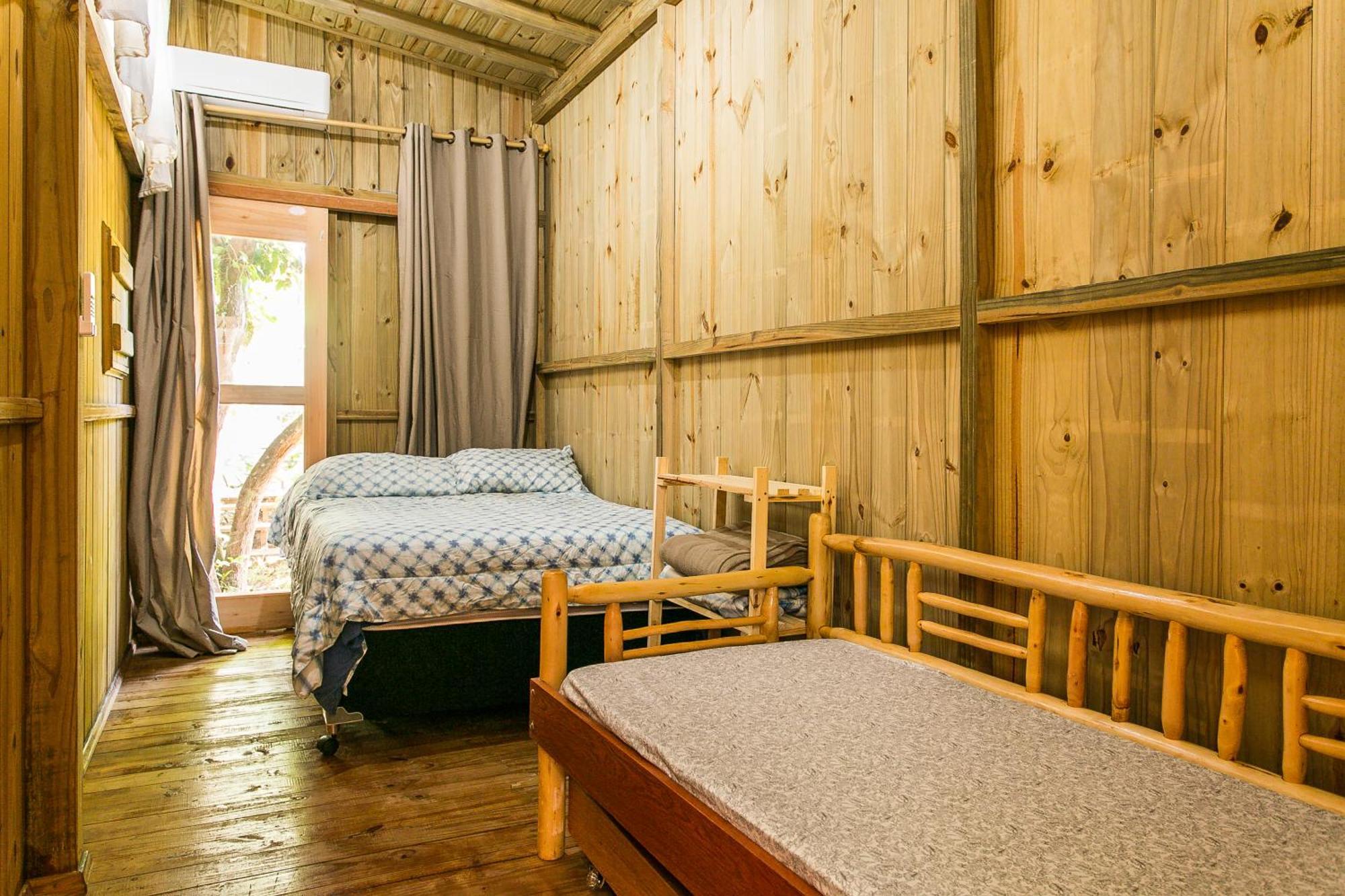 Pousada Guarda Beach House Гуарда-ду-Ембау Екстер'єр фото