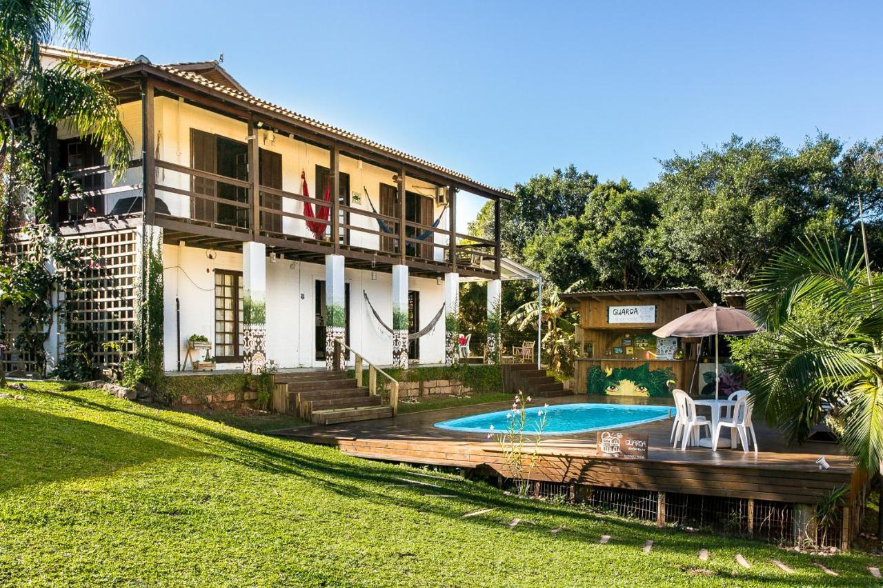 Pousada Guarda Beach House Гуарда-ду-Ембау Екстер'єр фото