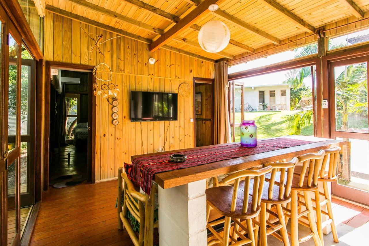Pousada Guarda Beach House Гуарда-ду-Ембау Екстер'єр фото